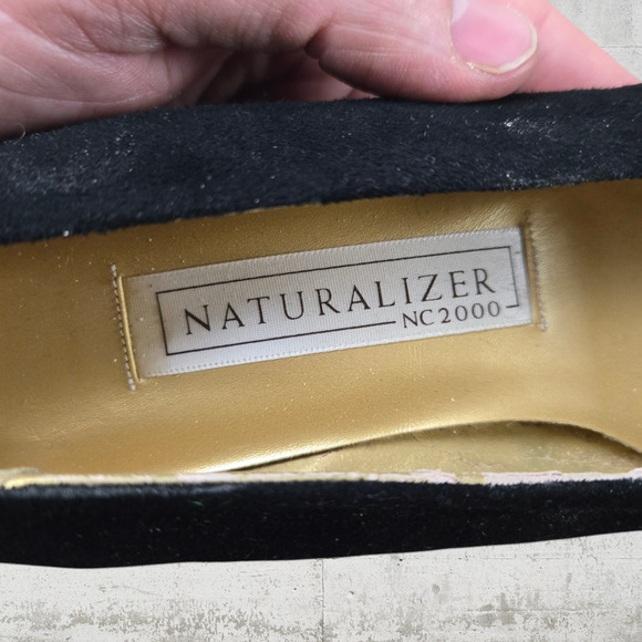 80s Vintage Black Suede Pointed Square Toe Gold Trim USA Made 2.5" Heels Size 8 - Picture 7 of 14